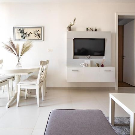 Ferienwohnung Boutique La Perla Jacuzzi Murter Exterior foto