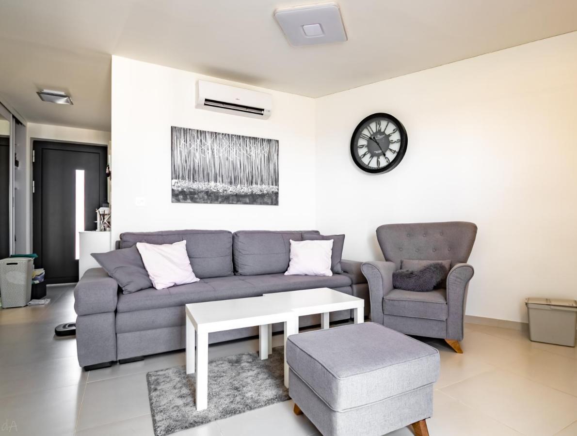 Ferienwohnung Boutique La Perla Jacuzzi Murter Exterior foto